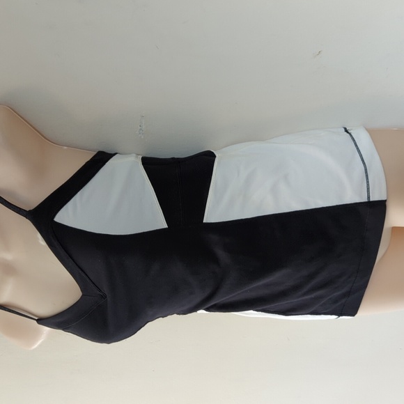 Lululemon Elongate Tank Black Polar Cream 4 - Picture 8 of 16